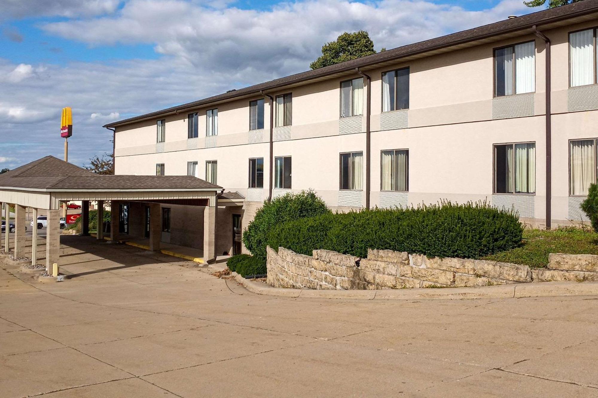 Econo Lodge Maquoketa Luaran gambar
