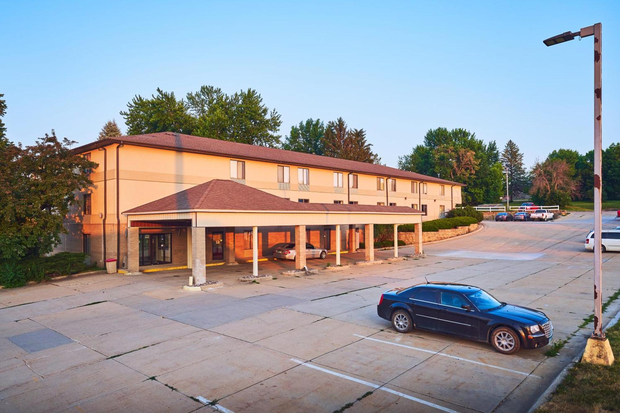 Econo Lodge Maquoketa Luaran gambar
